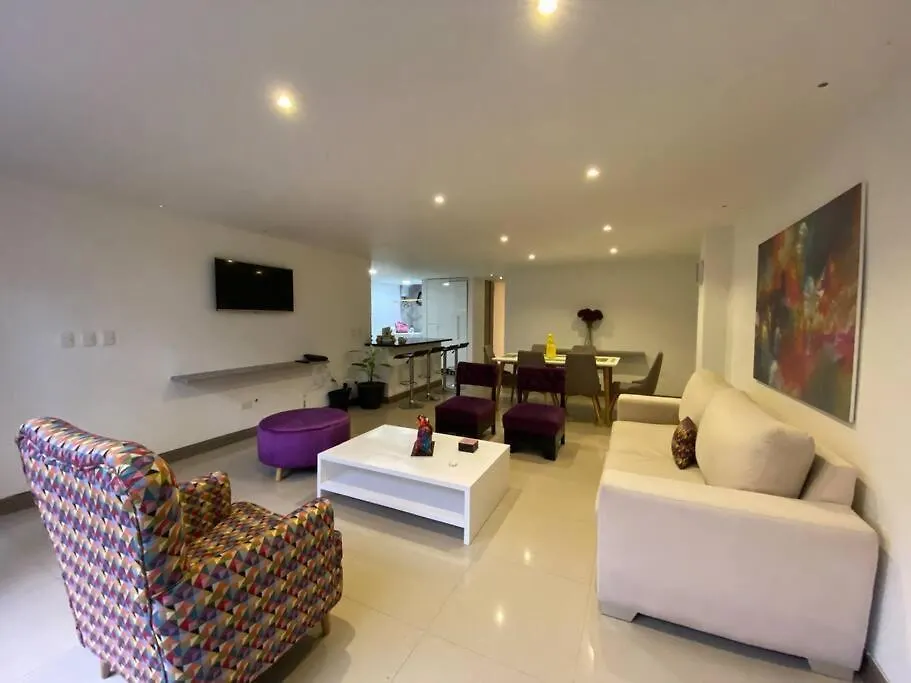 Apartamento Amplio Apartamento Amoblado En Medellin Mlb201 Colombia
